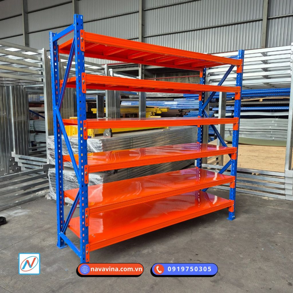 Kệ trung tải 6 tầng giúp tối ưu chiều cao kho, tăng vị trí lưu trữ và phù hợp cho kho hàng vừa và nhỏ có nhiều mã hàng.