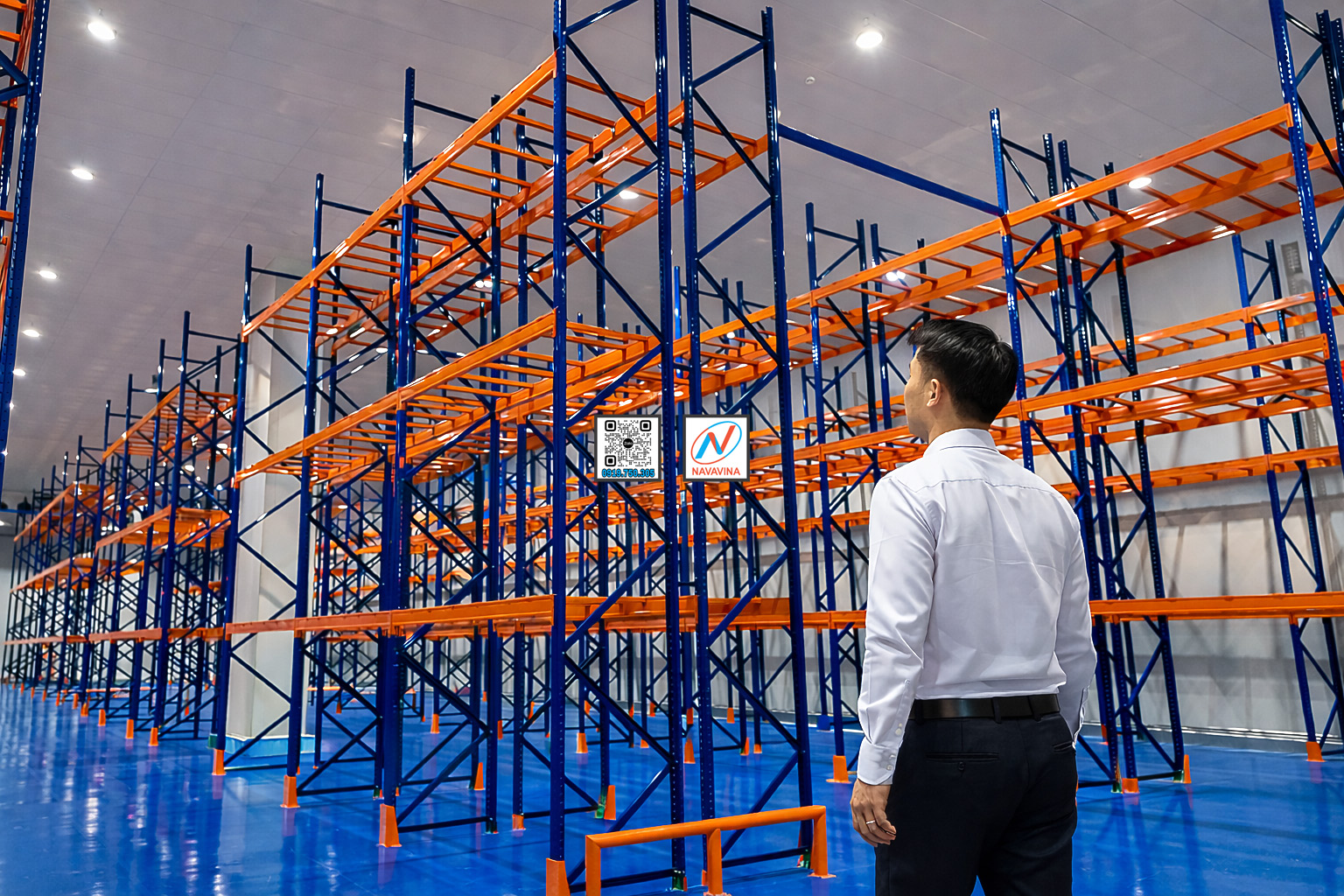 Kệ chứa hàng là gì? Phân loại, lợi ích