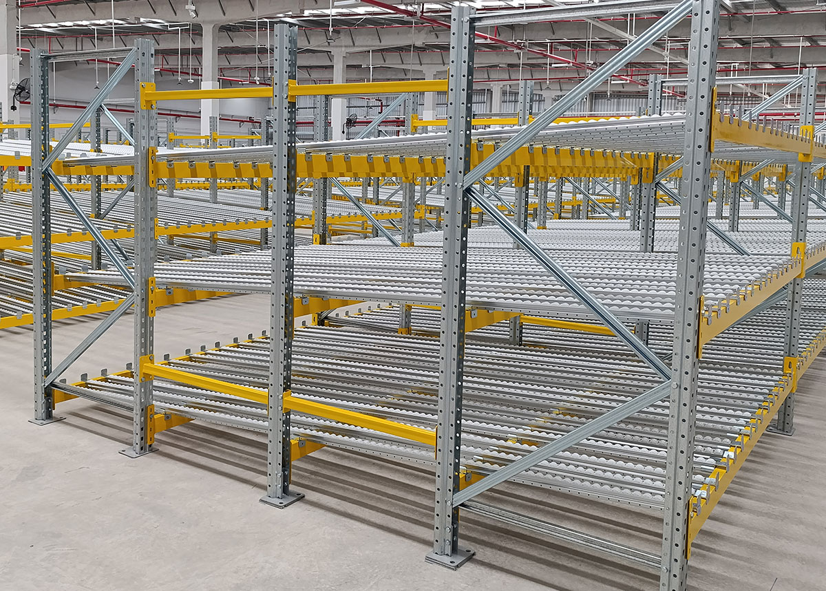 Kệ flow rack