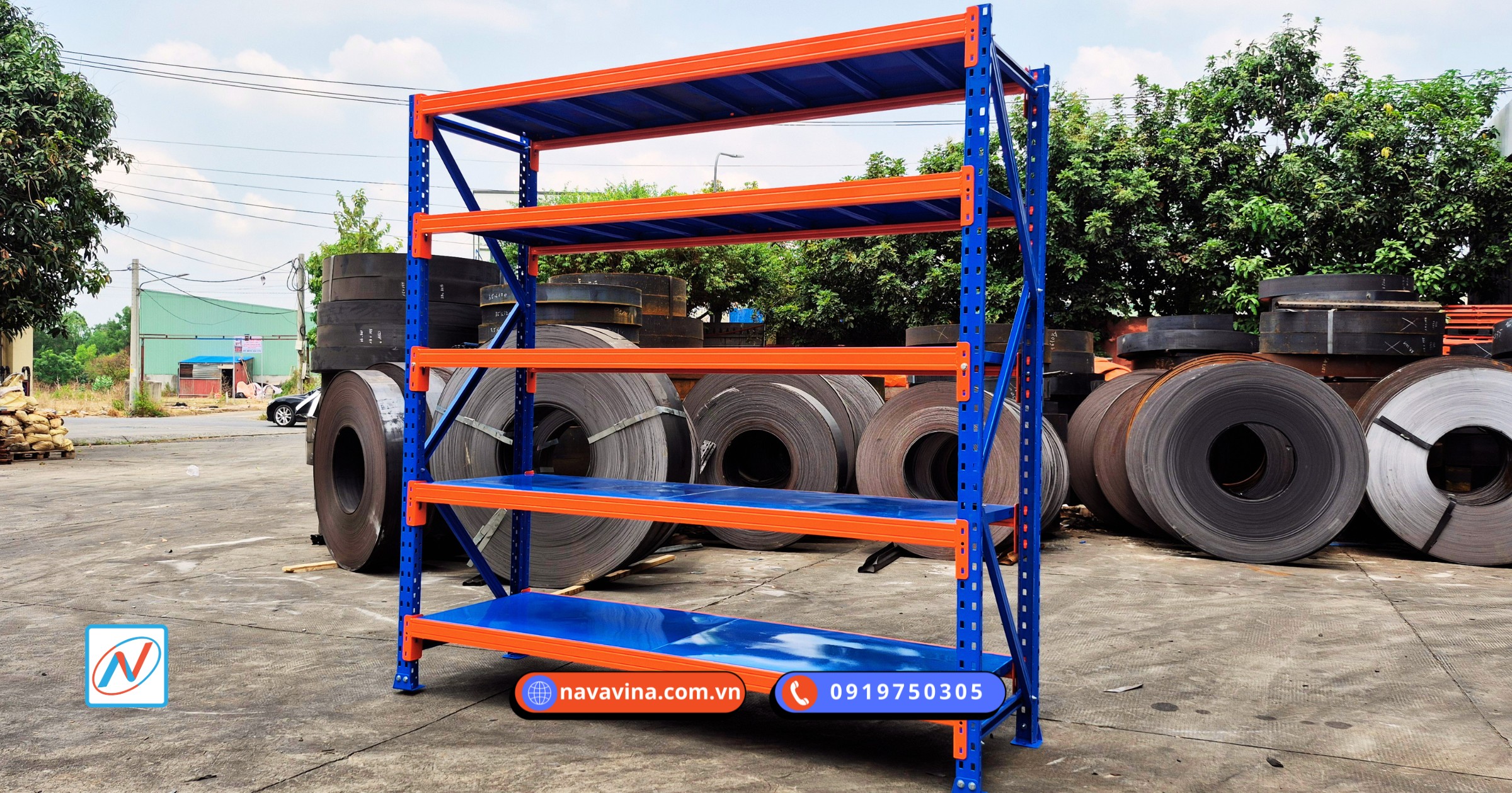 Nên dùng kệ lắp ghép hay kệ hàn cố định